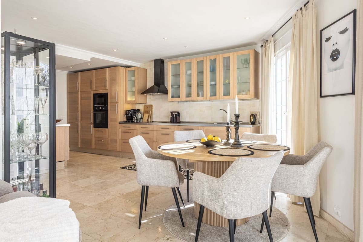 1 quarto Apartamento para venda em San Pedro de Alcantara - 430 000 € (Ref: 9741403)