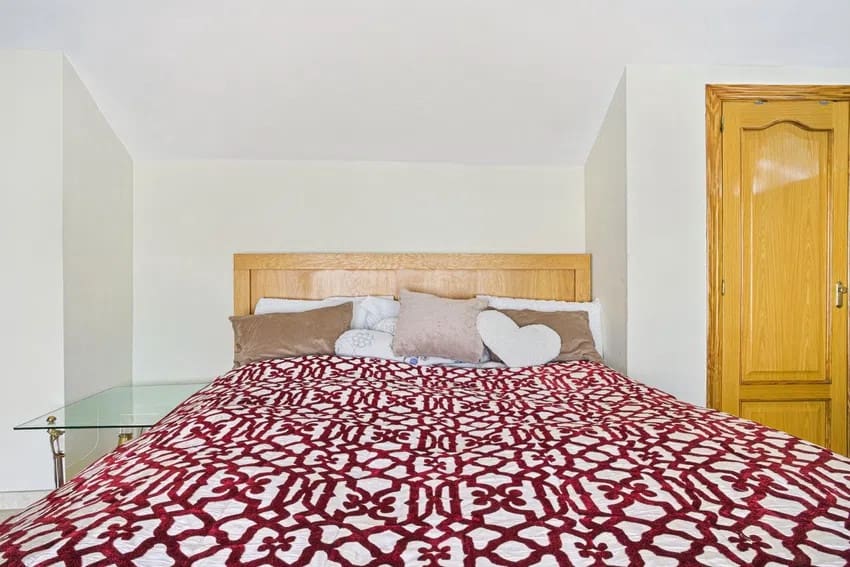 Ático de 4 habitaciones en Nueva Andalucia en venta - 670.000 € (Ref: 9741404)