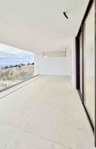 2 soveværelse Lejlighed til salg i Castillo Sohail, Fuengirola med garage - € 659.000 (Ref: 9741406)