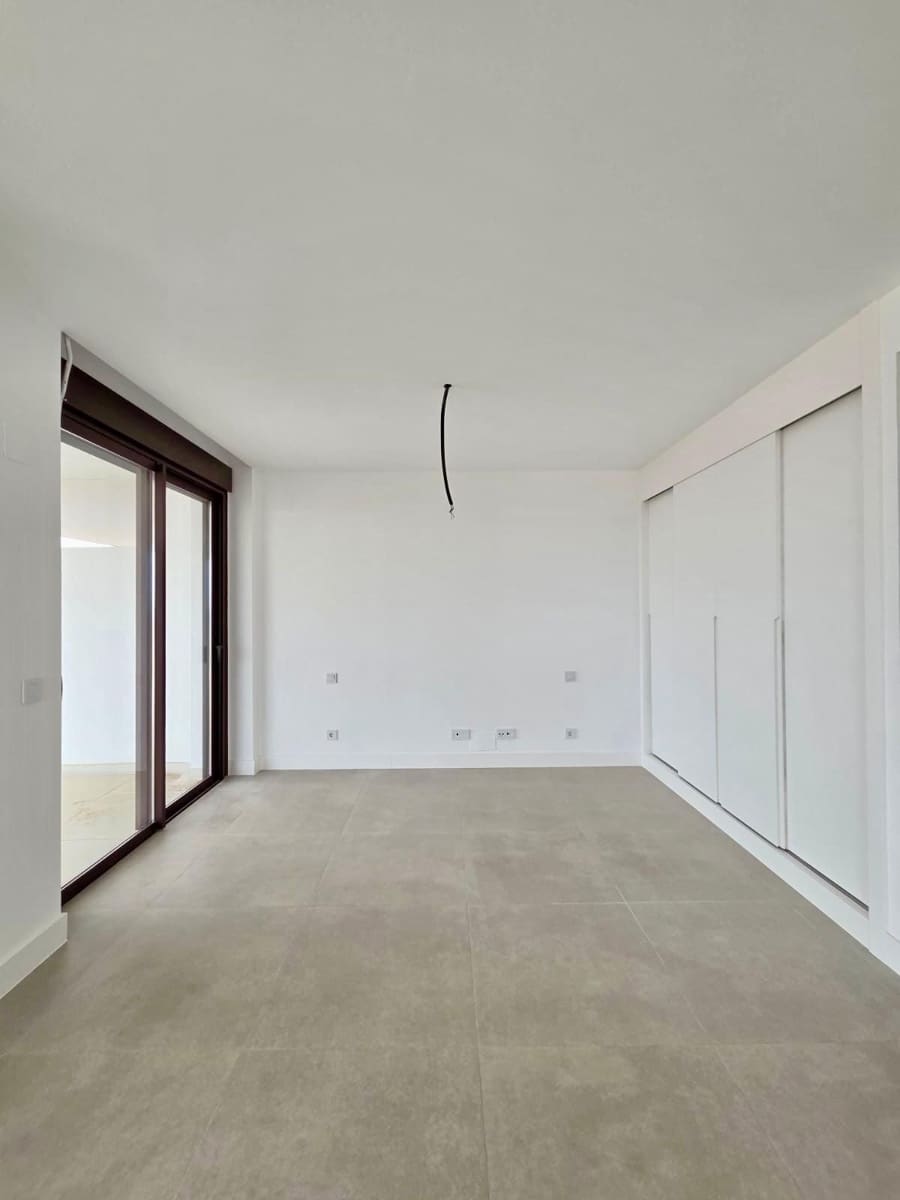 2 soveværelse Lejlighed til salg i Fuengirola med garage - € 659.000 (Ref: 9741406)