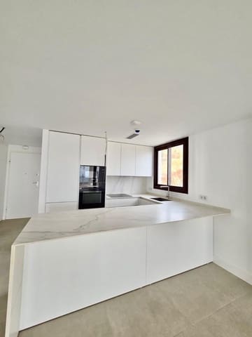 2 soveværelse Lejlighed til salg i Castillo Sohail, Fuengirola med garage - € 659.000 (Ref: 9741406)