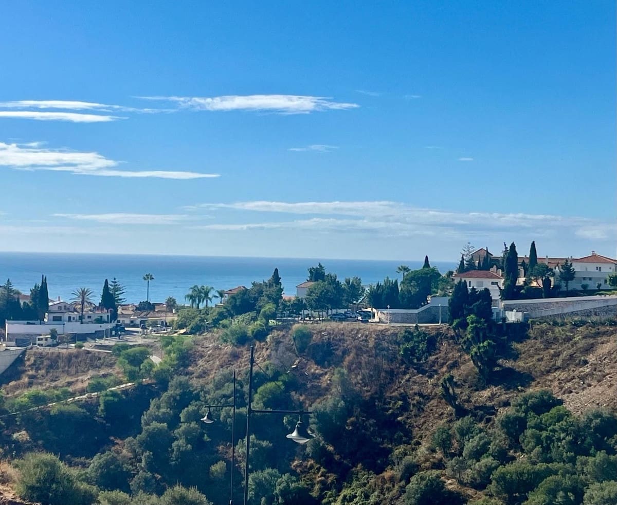 2 soveværelse Lejlighed til salg i Fuengirola med garage - € 659.000 (Ref: 9741406)