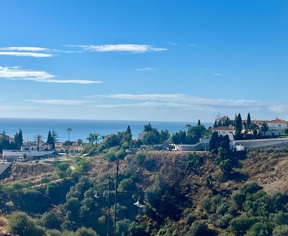 2 soveværelse Lejlighed til salg i Castillo Sohail, Fuengirola med garage - € 659.000 (Ref: 9741406)