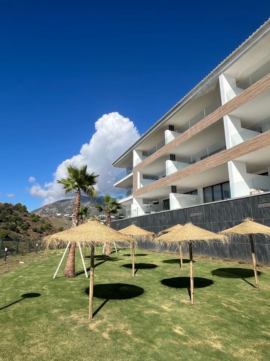 2 soveværelse Lejlighed til salg i Fuengirola med garage - € 659.000 (Ref: 9741406)