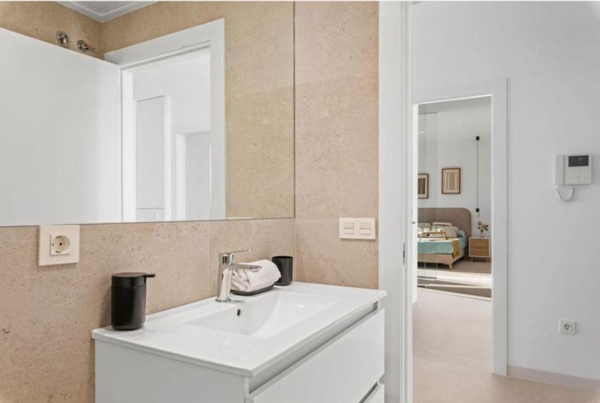 Chalet de 3 habitaciones en Los Alcázares en venta - 559.900 € (Ref: 9745189)