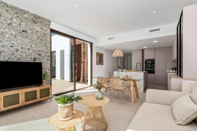 Chalet de 3 habitaciones en Centro, Los Alcázares en venta - 559.900 € (Ref: 9745189)