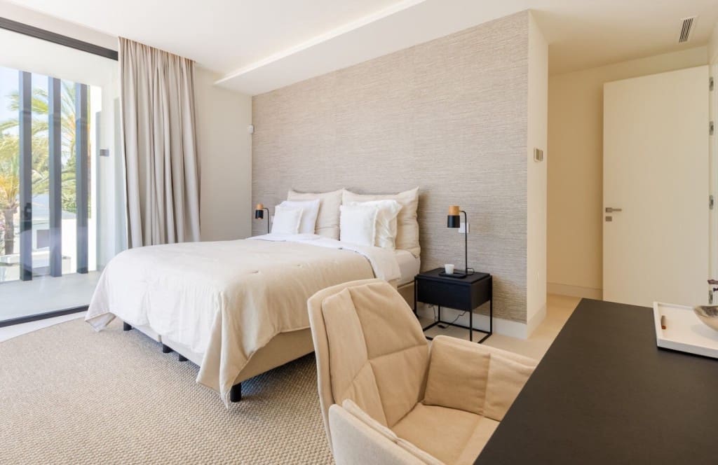 4 slaapkamer Villa te koop in Marbesa - € 3.495.000 (Ref: 9755052)