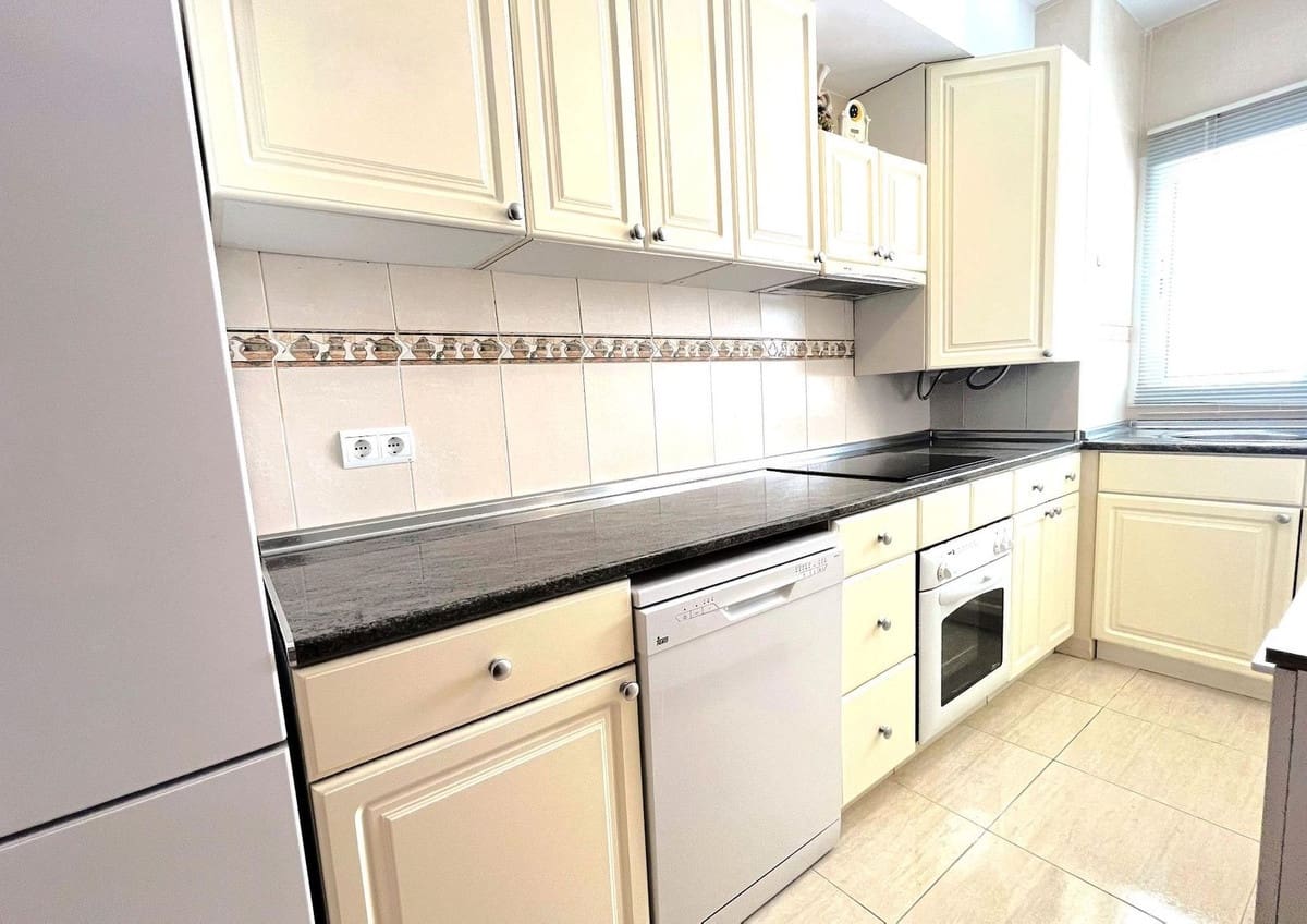 Ático de 2 habitaciones en Manilva en venta - 286.000 € (Ref: 9755055)