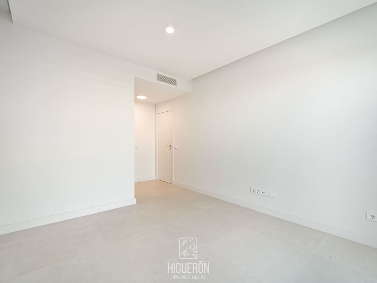 3 soveværelse Lejlighed til salg i Fuengirola - € 777.000 (Ref: 9755056)