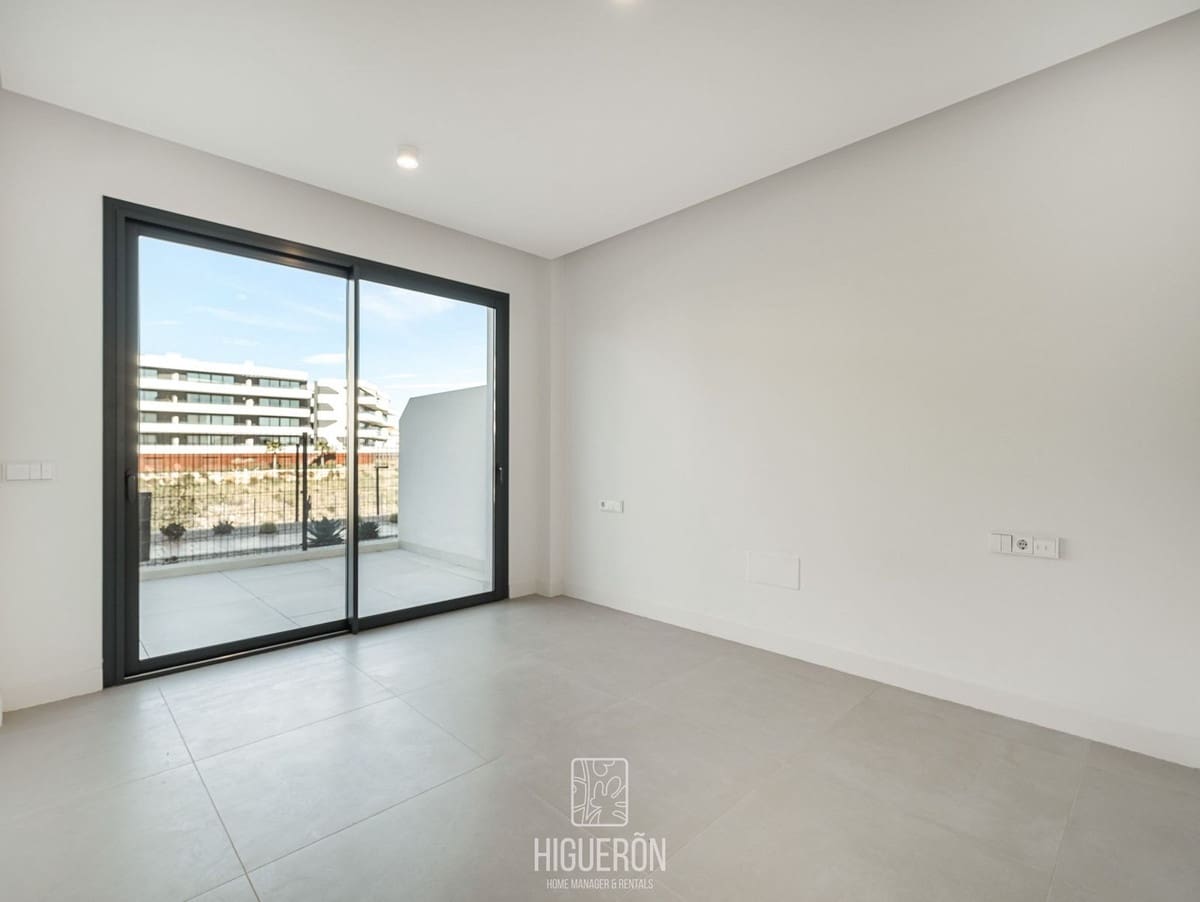 3 soveværelse Lejlighed til salg i Fuengirola - € 777.000 (Ref: 9755056)