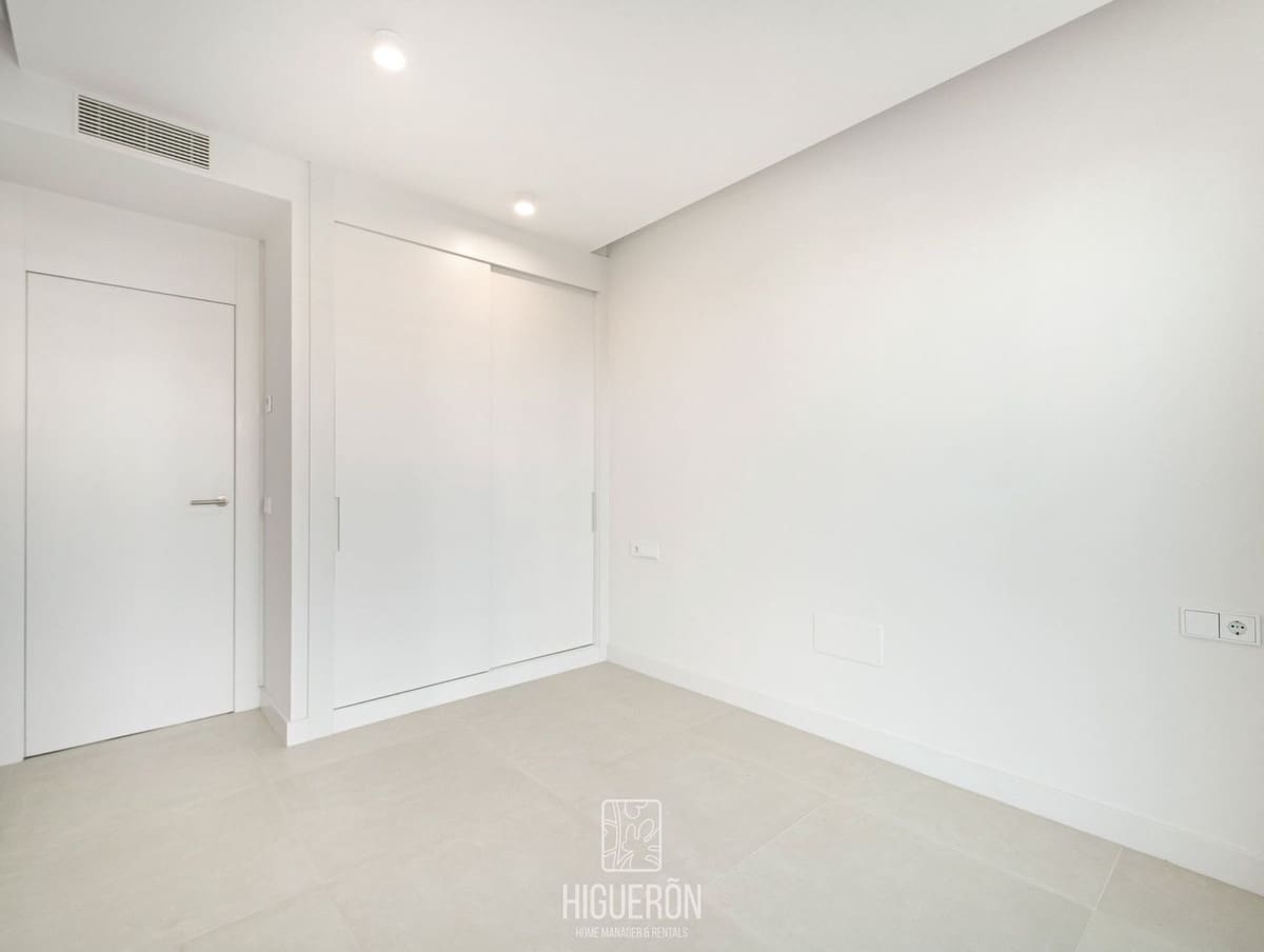 3 soveværelse Lejlighed til salg i Fuengirola - € 777.000 (Ref: 9755056)