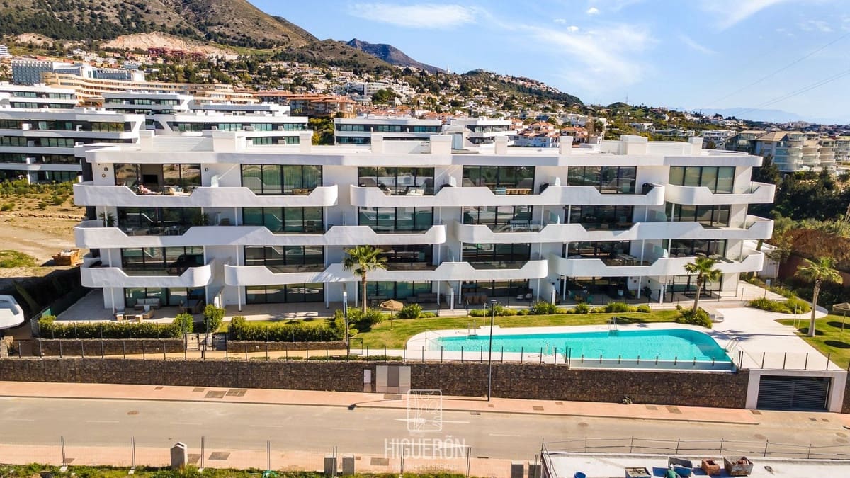 3 soveværelse Lejlighed til salg i Fuengirola - € 777.000 (Ref: 9755056)