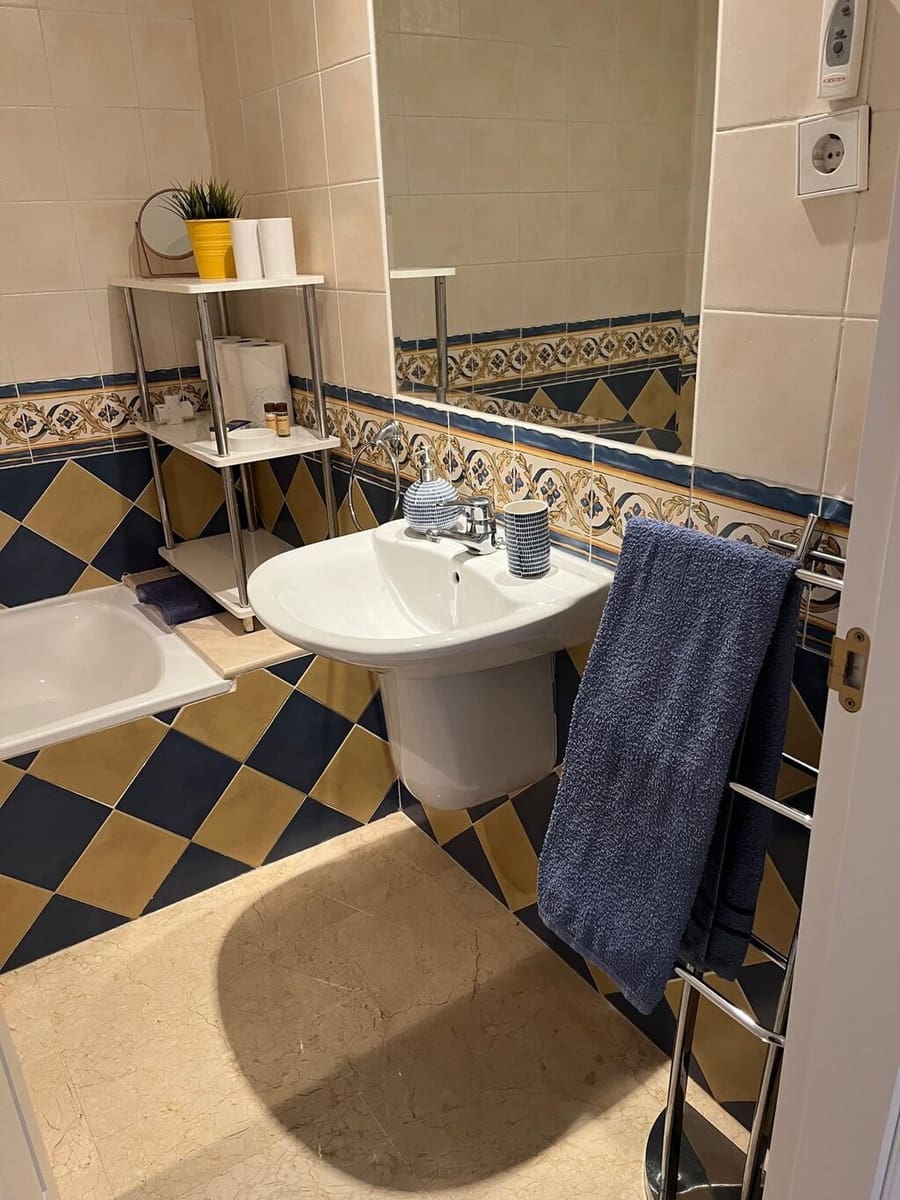 2 makuuhuone Huoneisto myytävänä paikassa Miraflores - 399 000 € (Ref: 9756301)