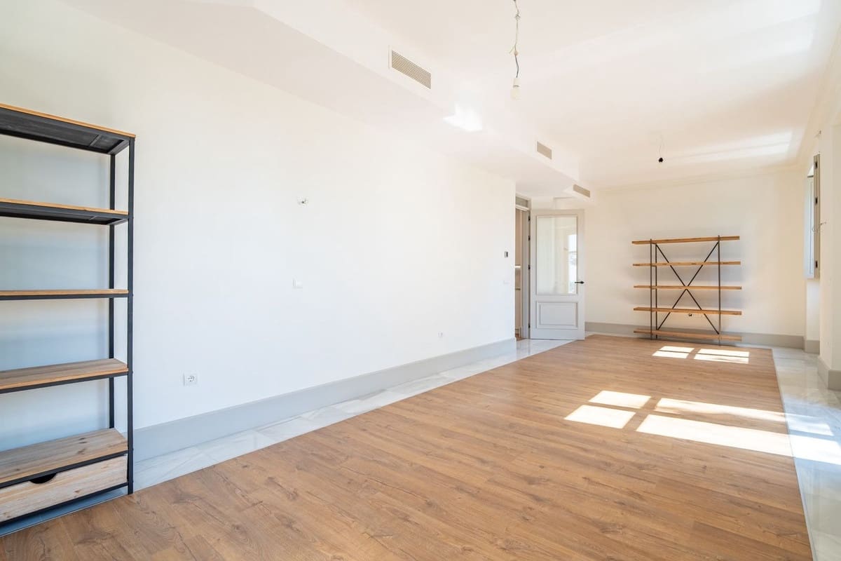 3 quarto Penthouse para venda em Malaga cidade - 2 050 000 € (Ref: 9763294)