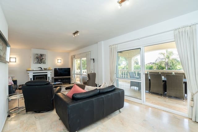 5 slaapkamer Villa te koop in Marbesa, Marbella - € 1.750.000 (Ref: 9763303)