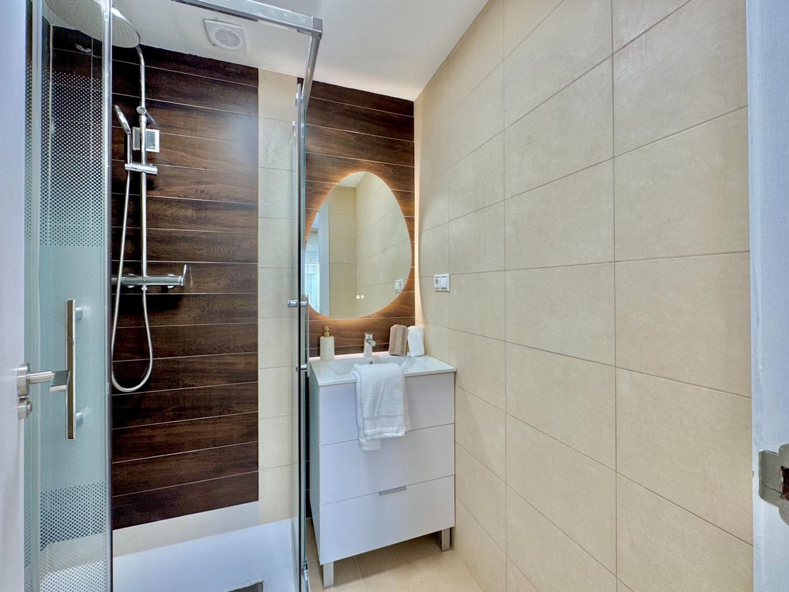 3 sypialnia Apartament na sprzedaż w Torrevieja - 220 000 € (Ref: 9763306)