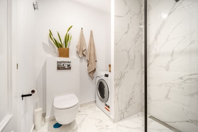 3 quarto Penthouse para venda em Puerto Banus, Marbella - 1 145 000 € (Ref: 9763436)