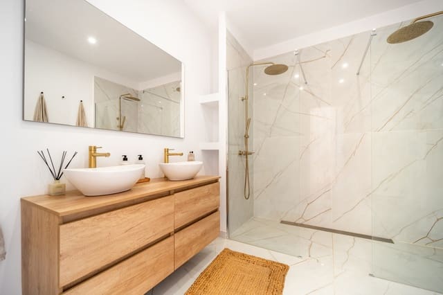 3 quarto Penthouse para venda em Puerto Banus, Marbella - 1 145 000 € (Ref: 9763436)