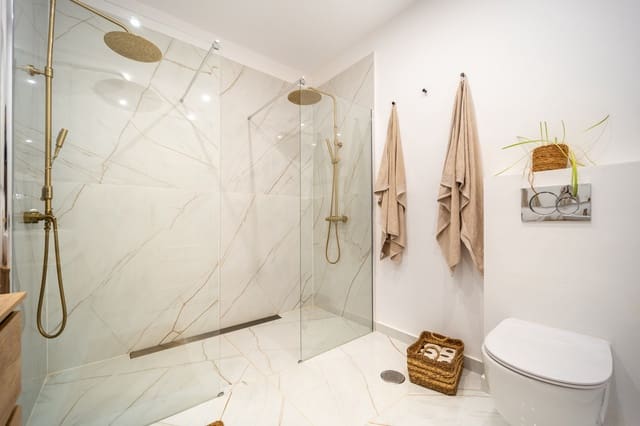 3 quarto Penthouse para venda em Puerto Banus, Marbella - 1 145 000 € (Ref: 9763436)