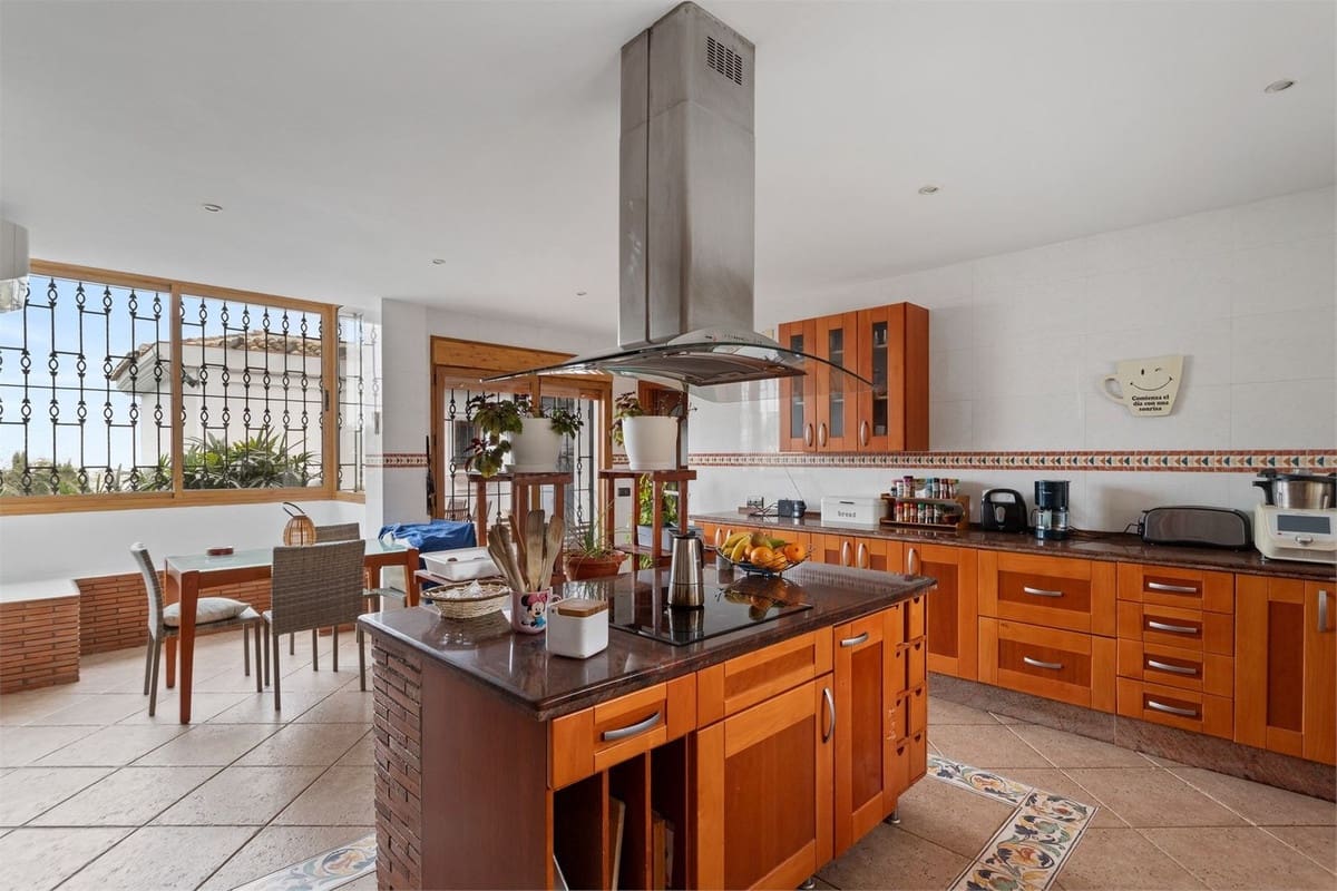 6 sypialnia Willa na sprzedaż w Benalmadena - 1 590 000 € (Ref: 9763441)