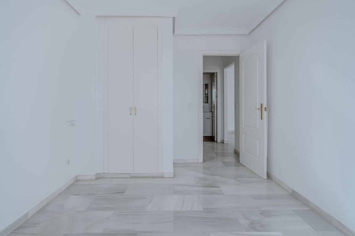 2 chambre Appartement à vendre à San Pedro de Alcantara avec garage - 399 000 € (Ref: 9772506)