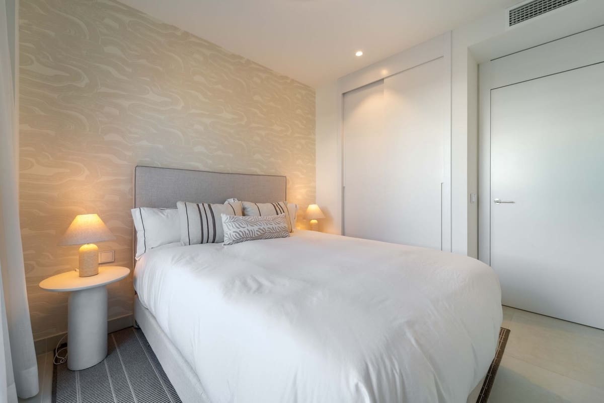 Apartamento de 3 habitaciones en Fuengirola en venta con garaje - 849.000 € (Ref: 9772508)