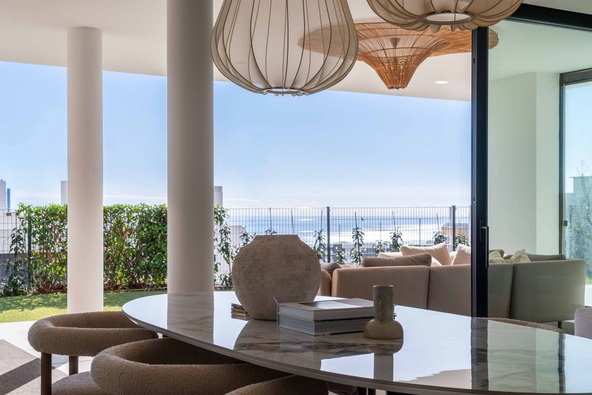 Apartamento de 3 habitaciones en Fuengirola en venta con garaje - 849.000 € (Ref: 9772508)