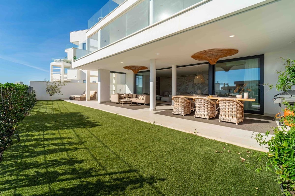 Apartamento de 3 habitaciones en Fuengirola en venta con garaje - 849.000 € (Ref: 9772508)