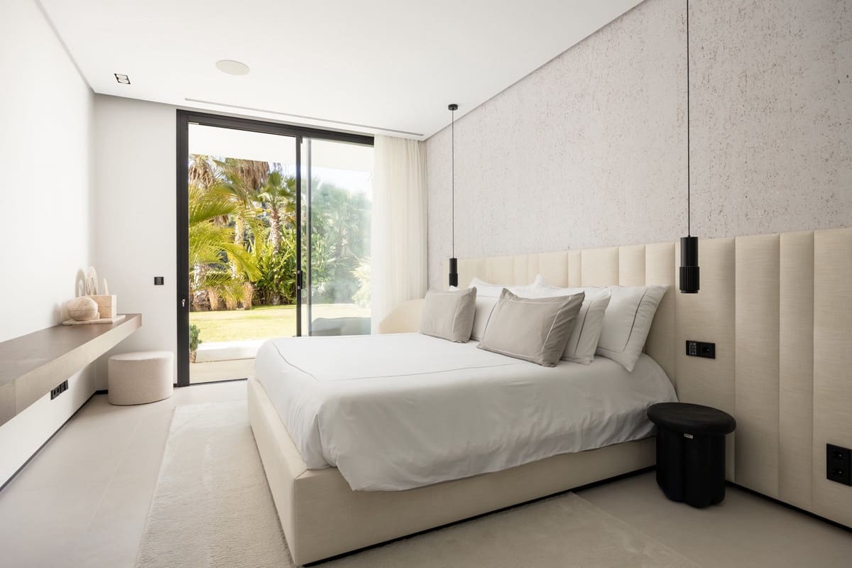 7 bedroom Villa for sale in El Madronal - € 11,500,000 (Ref: 9772509)