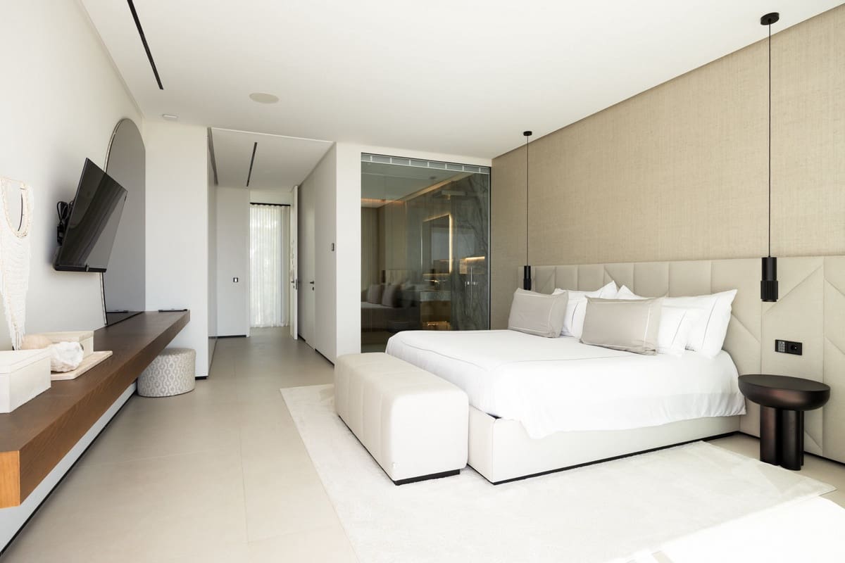 7 bedroom Villa for sale in El Madronal - € 11,500,000 (Ref: 9772509)