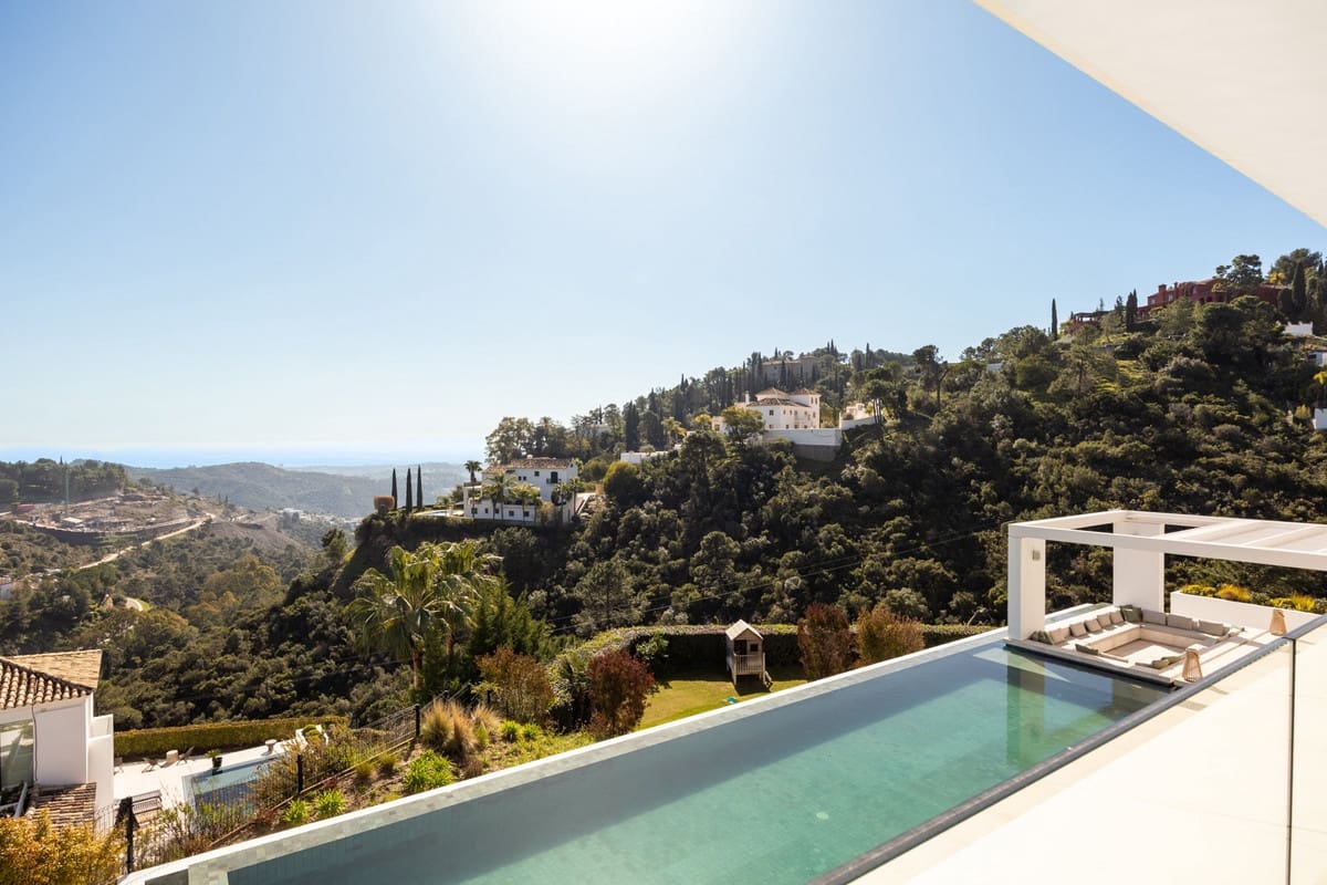 7 bedroom Villa for sale in El Madronal - € 11,500,000 (Ref: 9772509)