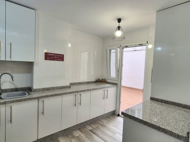 2 sovrum Lägenhet till salu i Los Árboles, Mijas med garage - 284 900 € (Ref: 9777369)