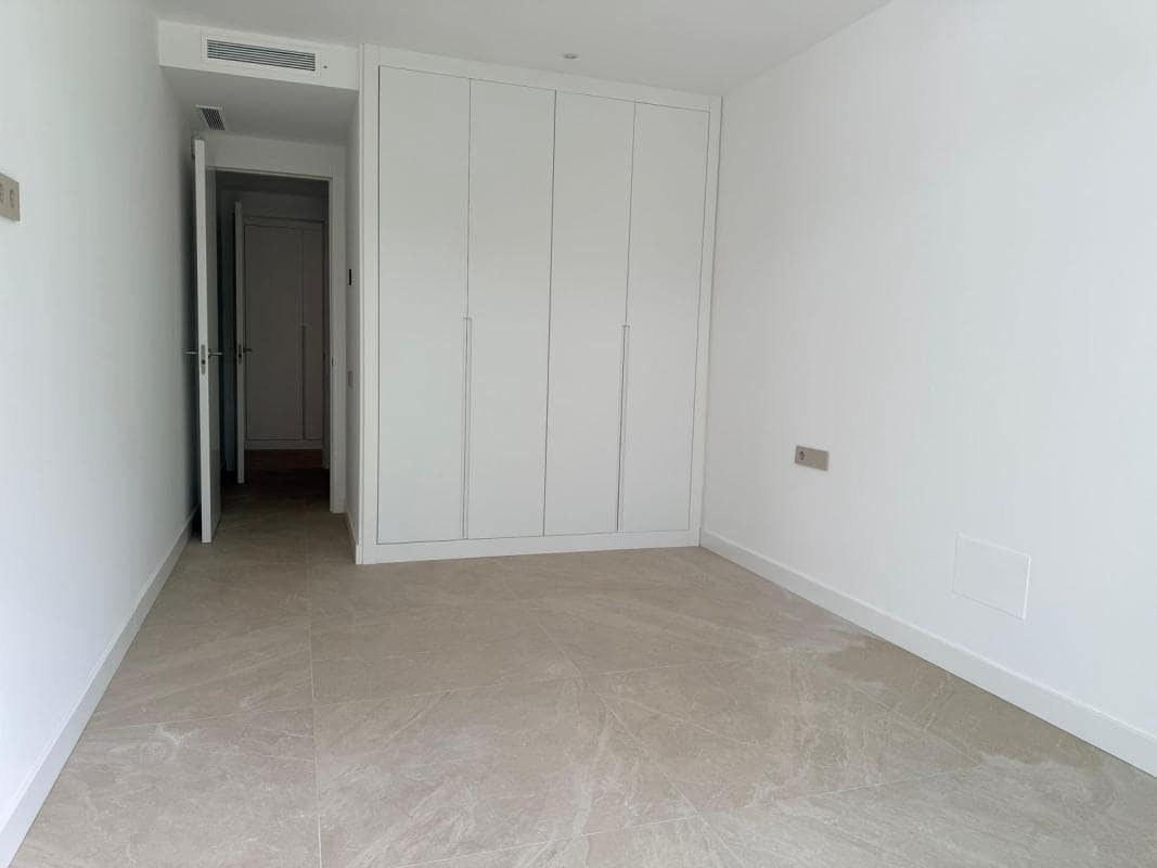2 slaapkamer Appartement te koop in Marbella - € 1.100.000 (Ref: 9777378)