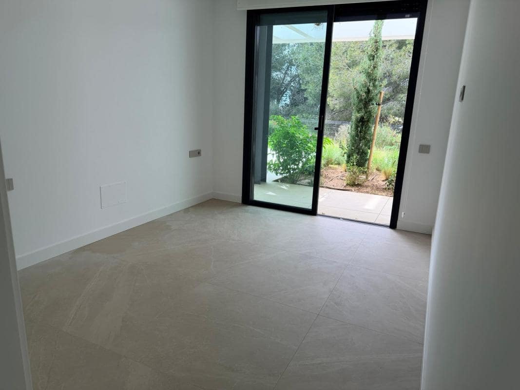 2 slaapkamer Appartement te koop in Marbella - € 1.100.000 (Ref: 9777378)