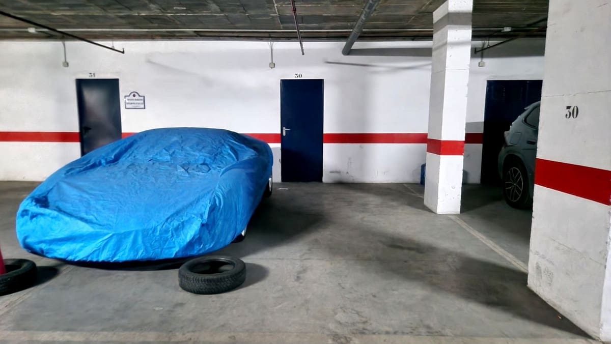 4 soveværelse Lejlighed til salg i Marbella med garage - € 1.299.000 (Ref: 9783914)