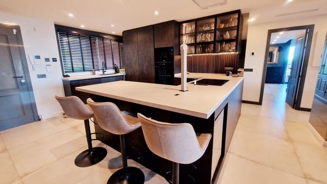 4 camera da letto Appartamento in vendita in Casco Antiguo, Marbella con garage - 1.299.000 € (Rif: 9783914)