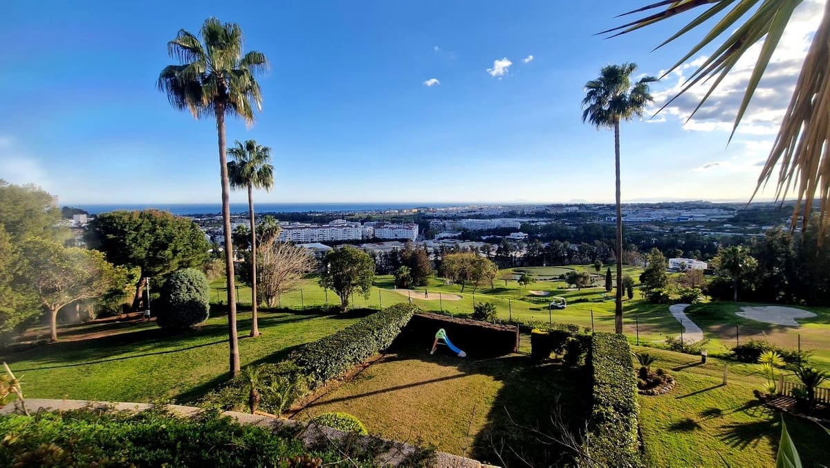 4 soveværelse Lejlighed til salg i Marbella med garage - € 1.299.000 (Ref: 9783914)