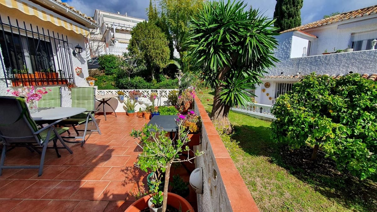 2 soveværelse Bungalow til salg i Benalmadena - € 319.000 (Ref: 9783915)