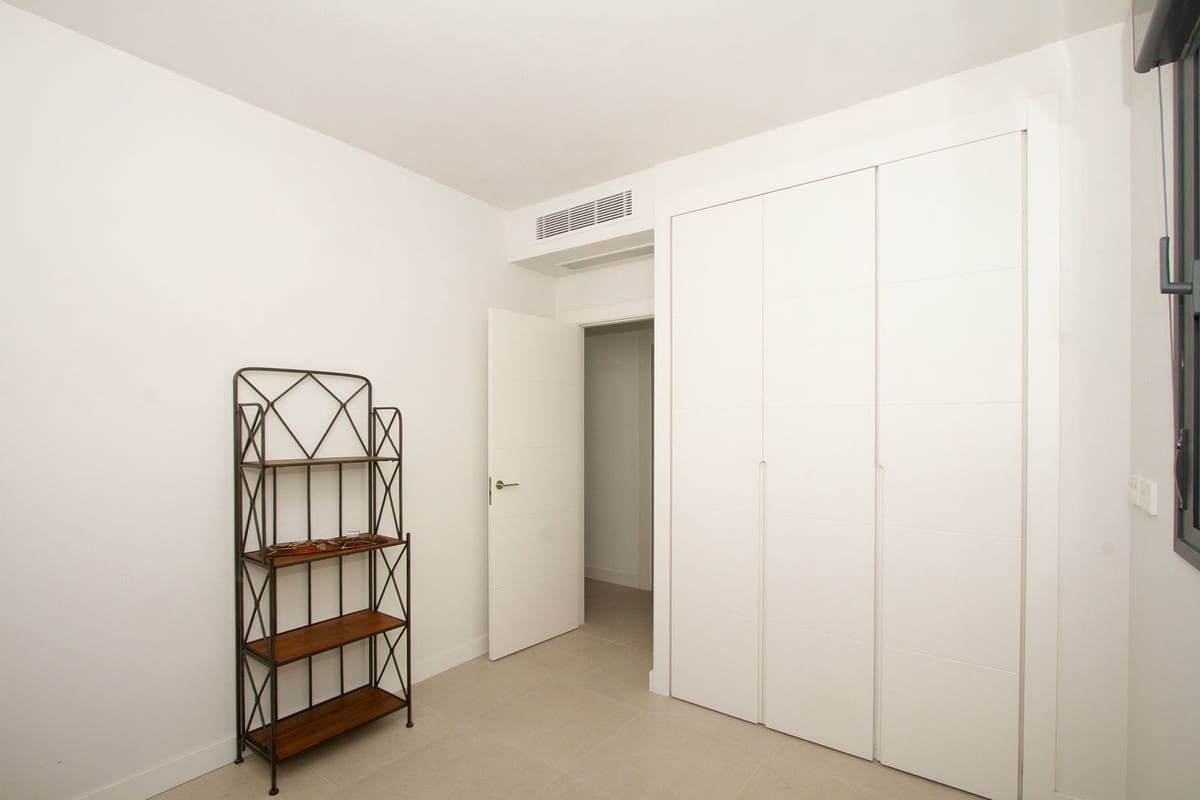 Apartamento de 3 habitaciones en La Cala de Mijas en venta con garaje - 425.000 € (Ref: 9783918)