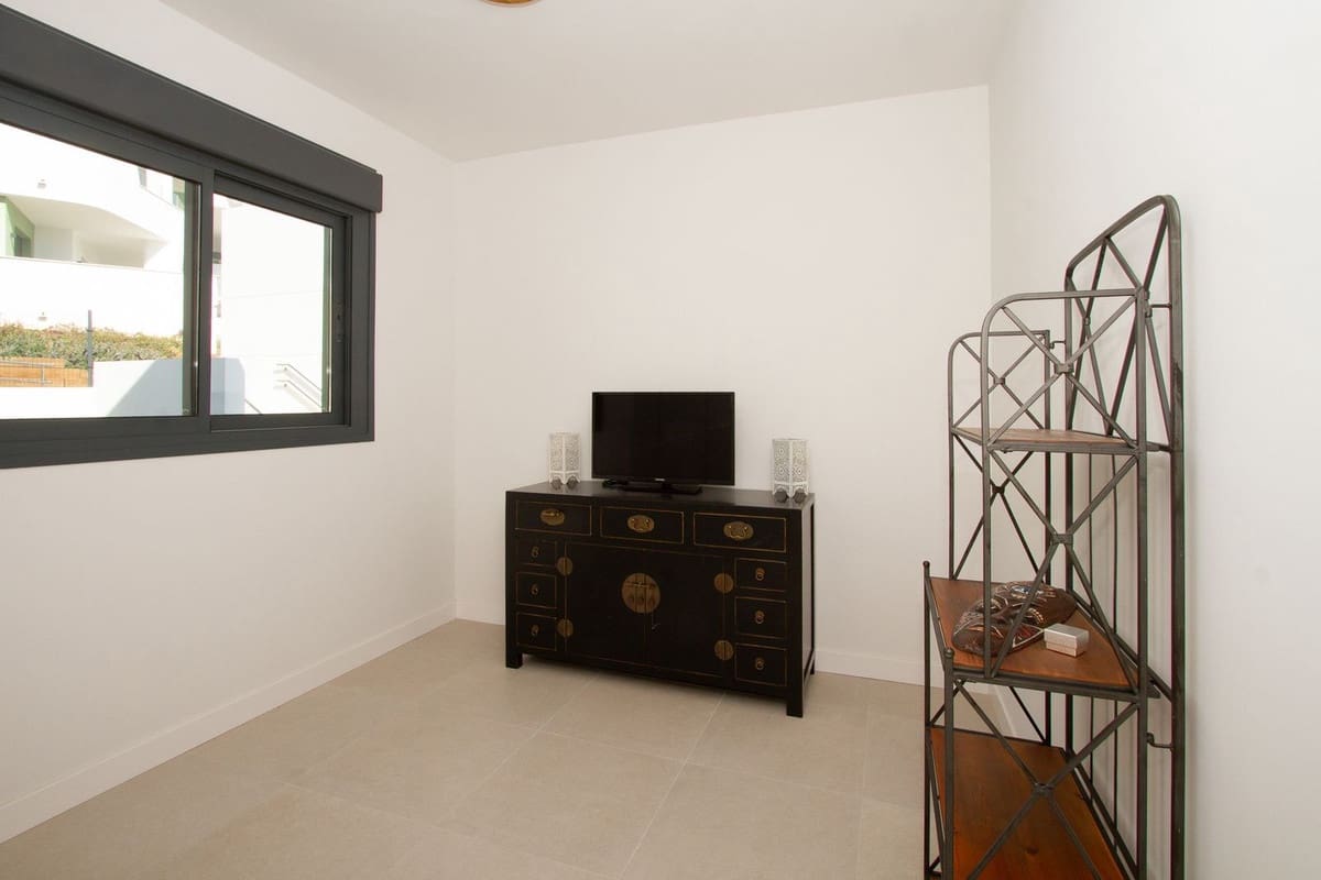 Apartamento de 3 habitaciones en La Cala de Mijas en venta con garaje - 425.000 € (Ref: 9783918)