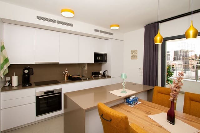 Apartamento de 3 habitaciones en La Cala de Mijas, Mijas en venta con garaje - 425.000 € (Ref: 9783918)