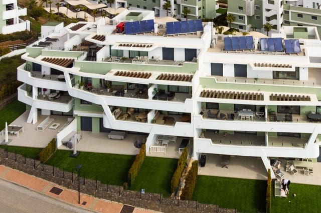 Apartamento de 3 habitaciones en La Cala de Mijas, Mijas en venta con garaje - 425.000 € (Ref: 9783918)