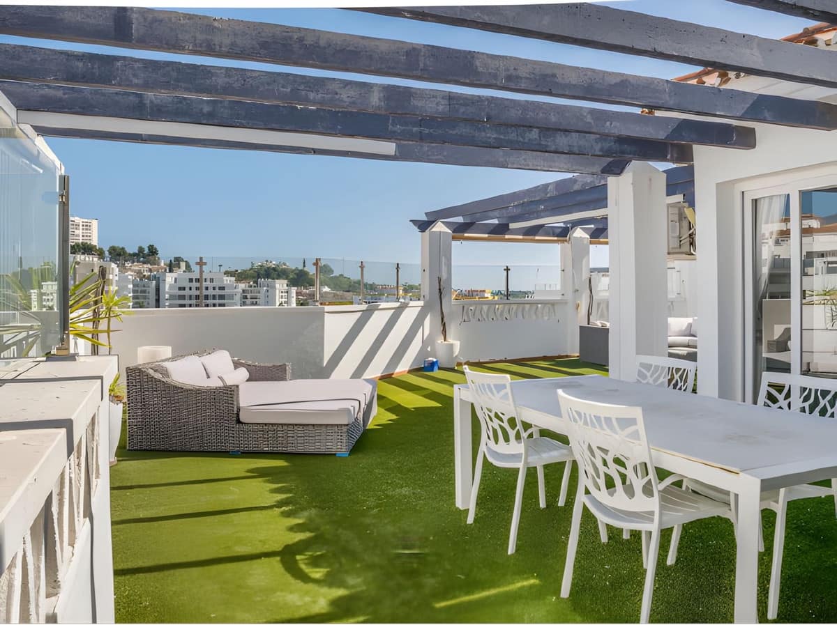 3 slaapkamer Penthouse te koop in Nueva Andalucia met garage - € 799.000 (Ref: 9783920)