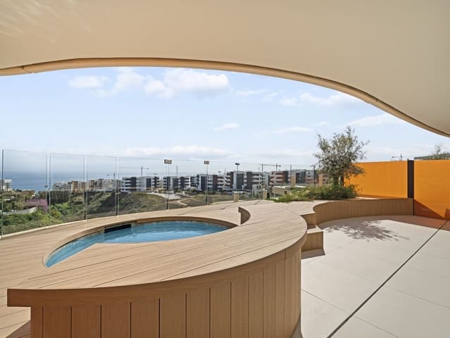 2 soveværelse Lejlighed til salg i Castillo Sohail, Fuengirola - € 849.000 (Ref: 9783923)