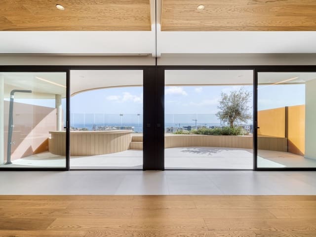 2 soveværelse Lejlighed til salg i Castillo Sohail, Fuengirola - € 849.000 (Ref: 9783923)