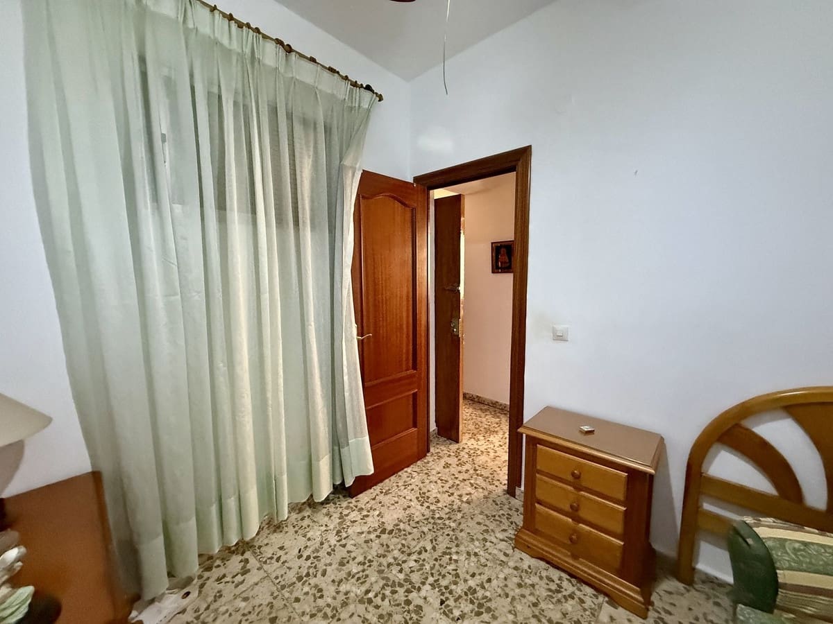 8 slaapkamer Appartement te koop in Fuengirola - € 650.000 (Ref: 9783924)