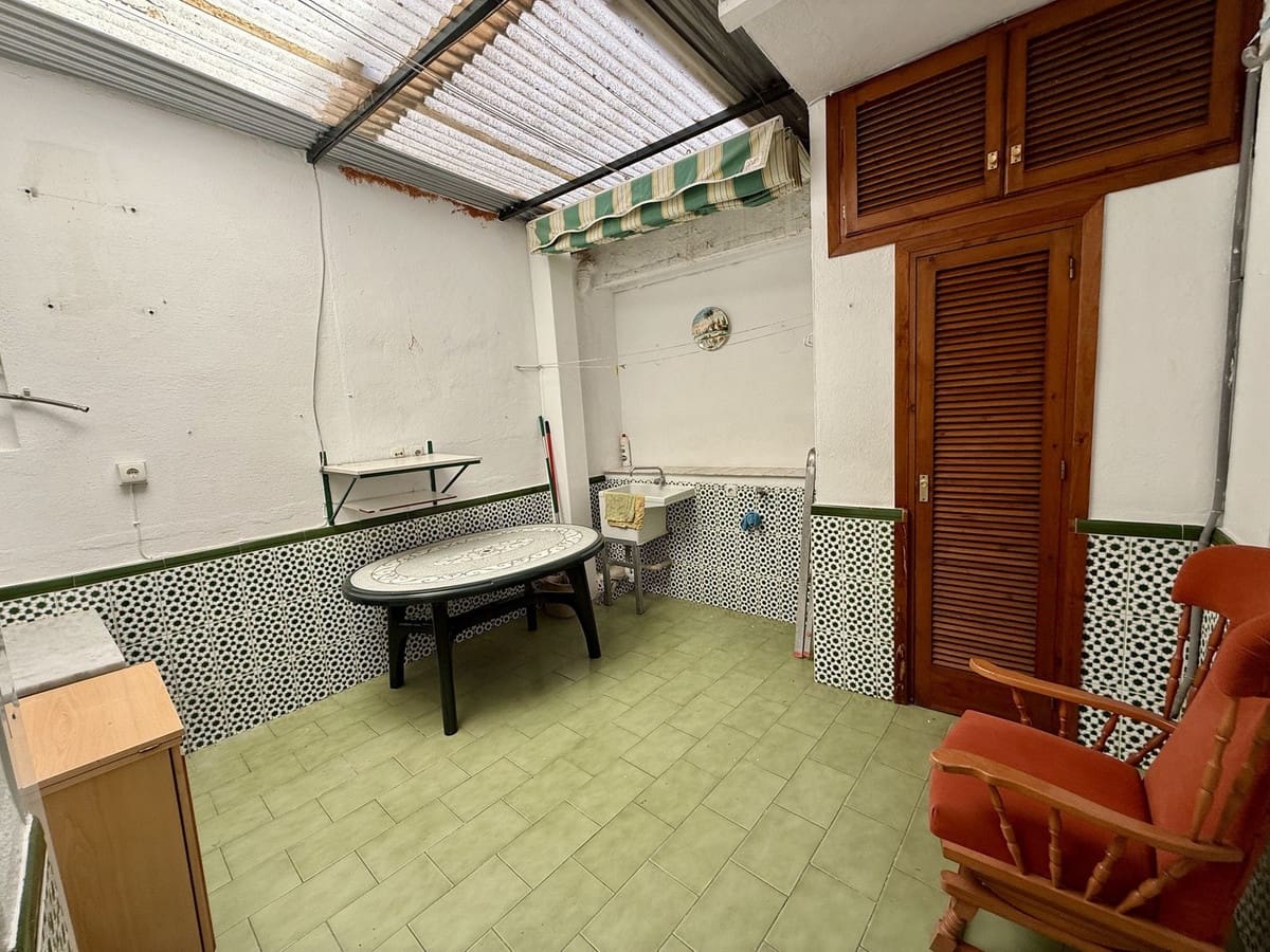 8 slaapkamer Appartement te koop in Fuengirola - € 650.000 (Ref: 9783924)