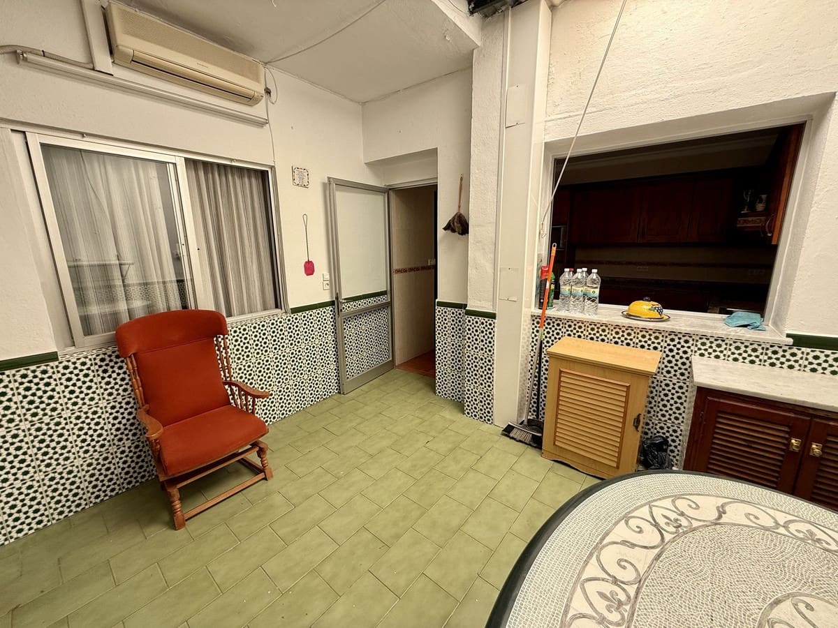 8 slaapkamer Appartement te koop in Fuengirola - € 650.000 (Ref: 9783924)