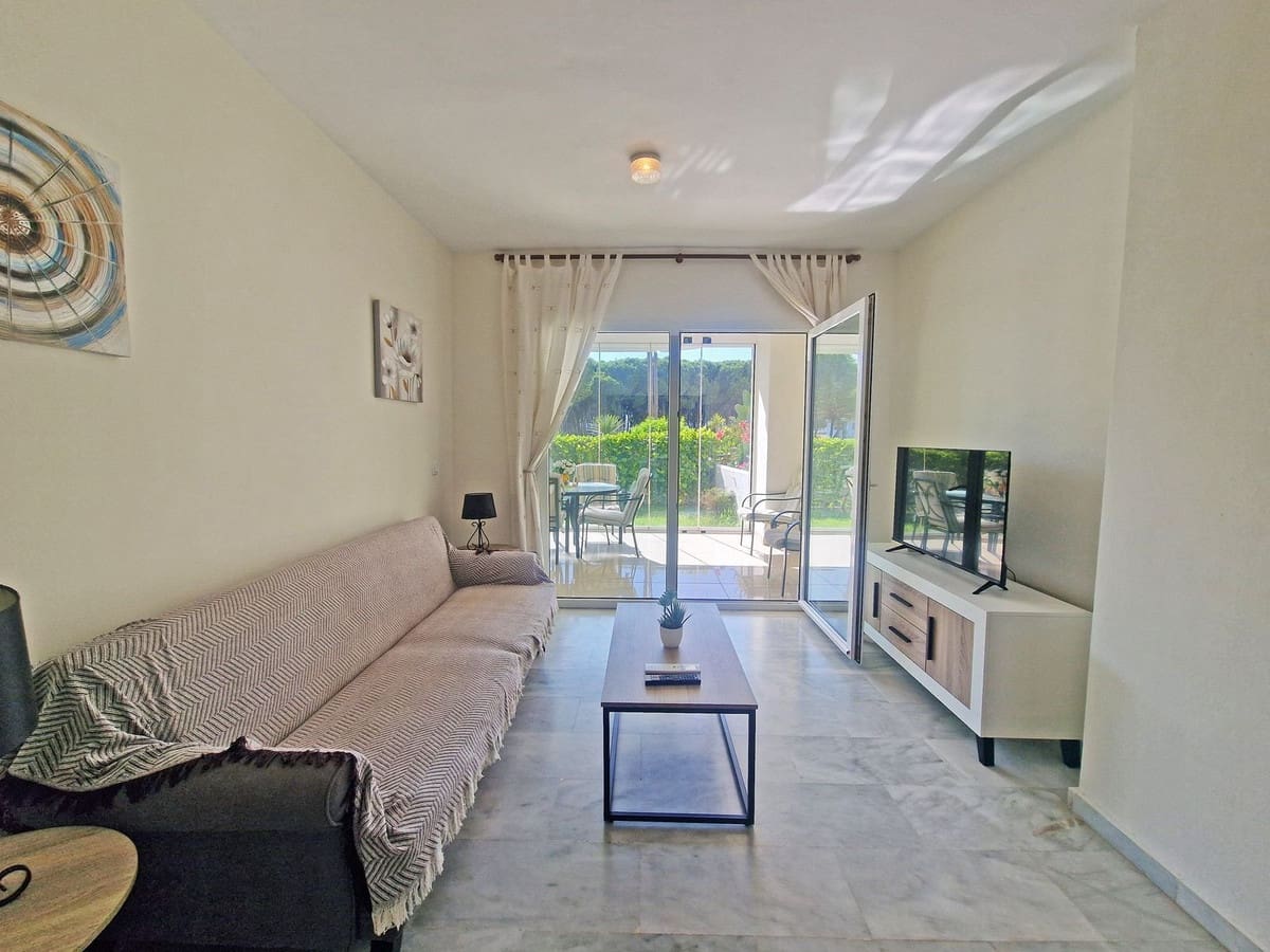 2 bedroom Apartment for sale in Calahonda with garage - € 499,000 (Ref: 9783927)