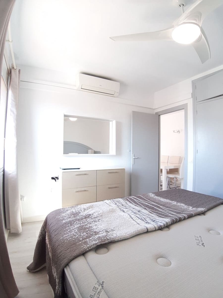 Apartamento de 2 habitaciones en Fuengirola en venta - 329.000 € (Ref: 9789948)